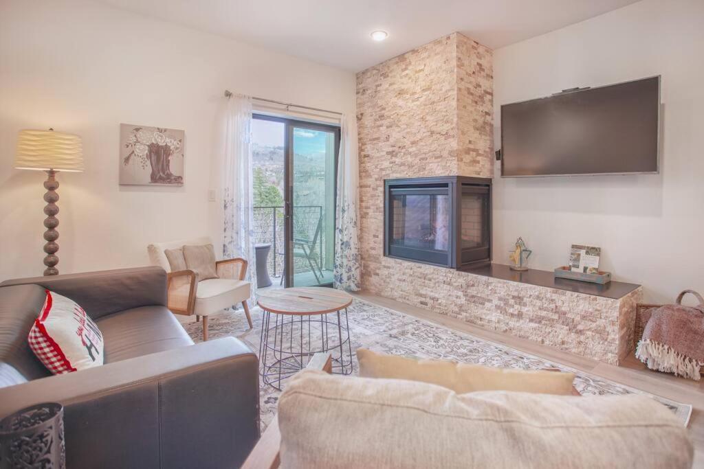 Cozy- Mountain Style - River View Apartment - Colorado Силвърторн Екстериор снимка